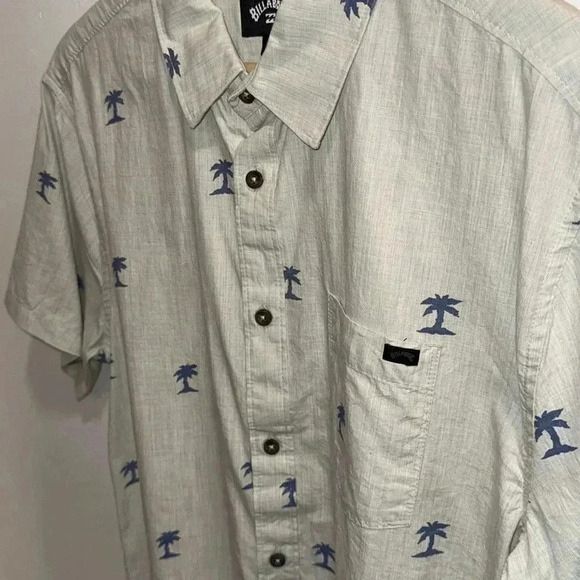 Billabong Sundays Mini Short Sleeve Button Up - Light Gray - Size Small - Picture 3 of 5